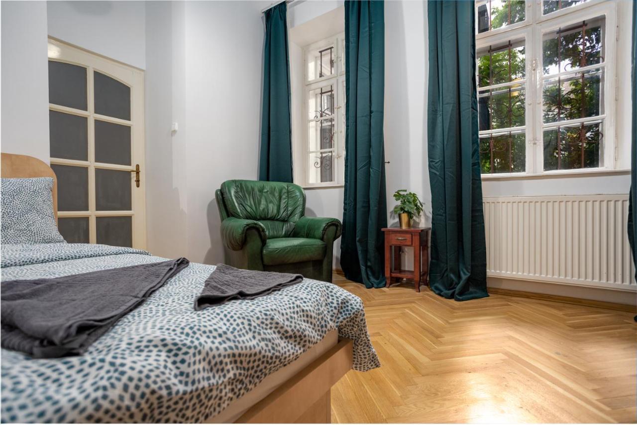 Emerald Suite With Free Parking Budapest Luaran gambar