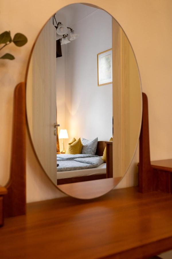 Emerald Suite With Free Parking Budapest Luaran gambar