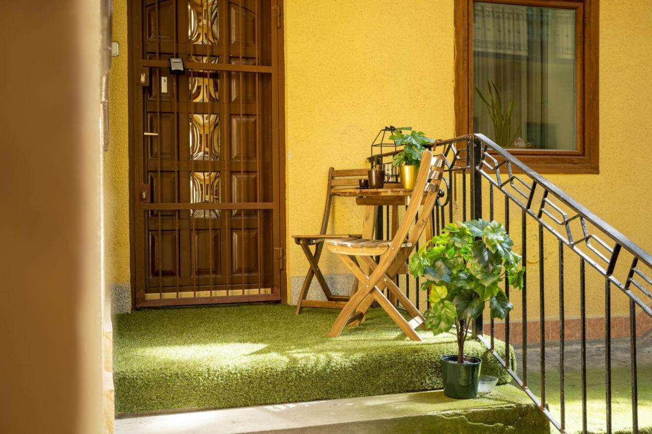 Emerald Suite With Free Parking Budapest Luaran gambar