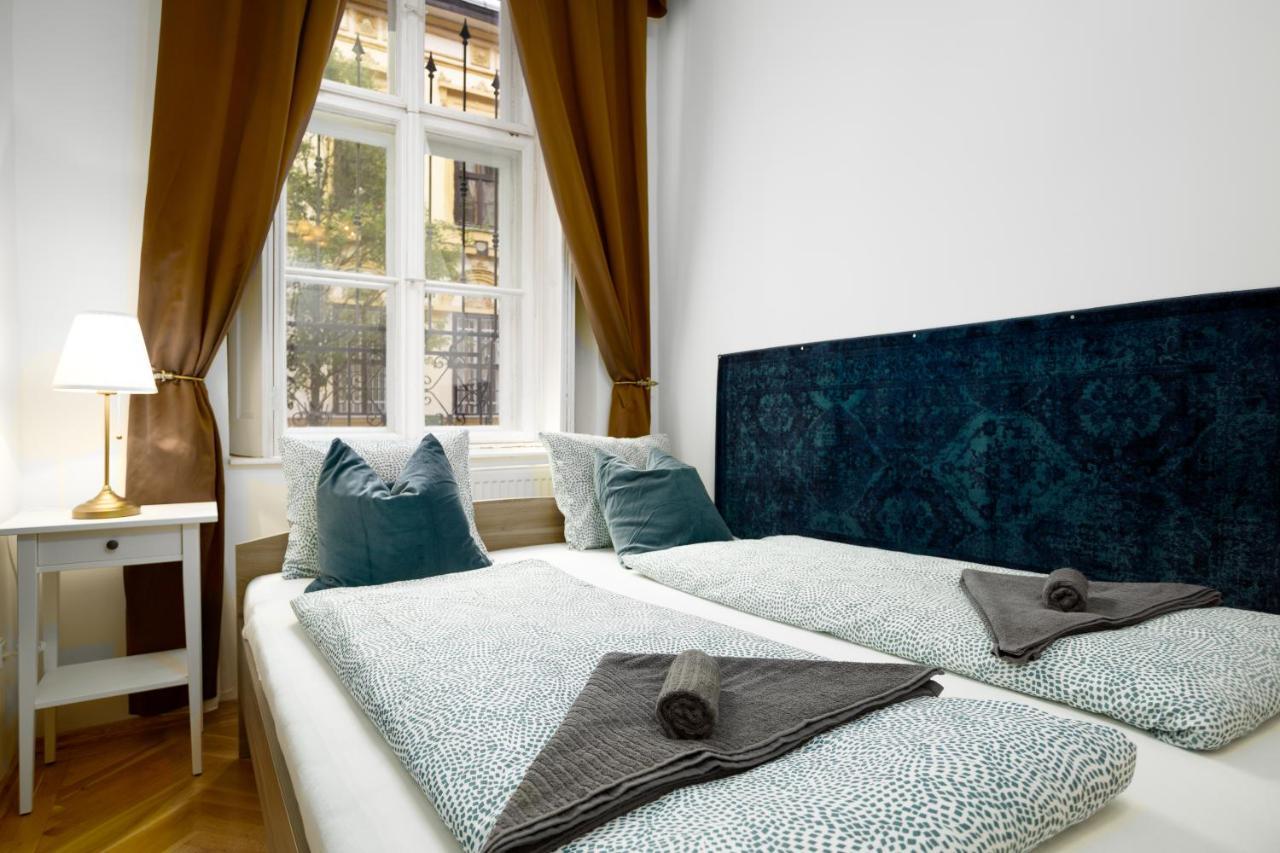 Emerald Suite With Free Parking Budapest Luaran gambar