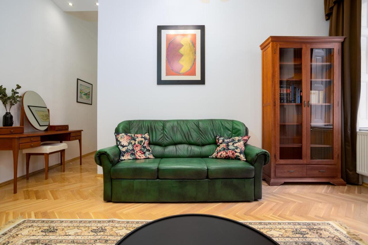 Emerald Suite With Free Parking Budapest Luaran gambar