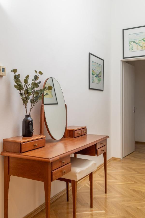 Emerald Suite With Free Parking Budapest Luaran gambar